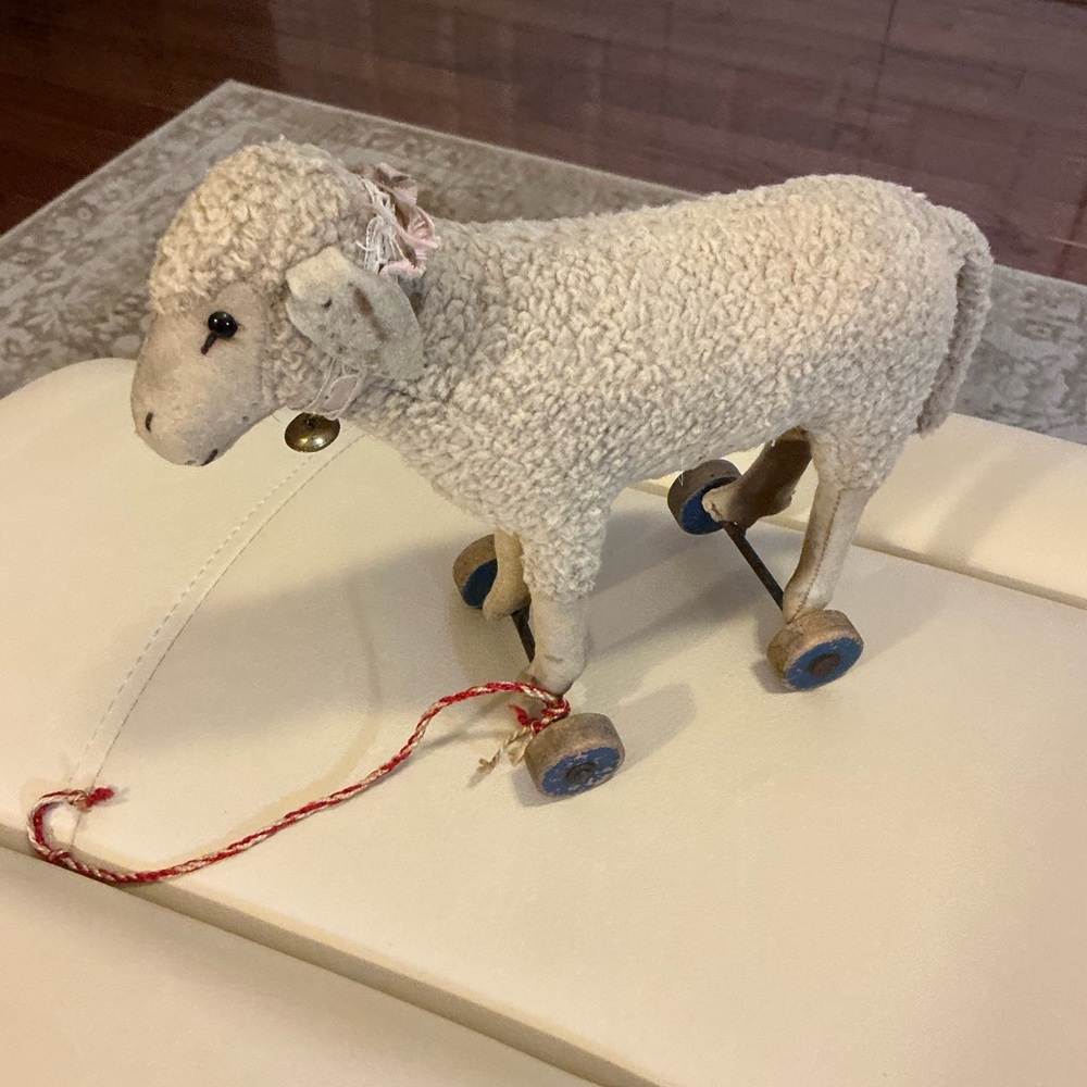 Steiff  Sheep  vintage Pull Toy